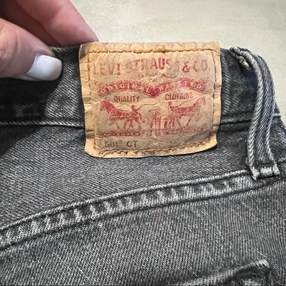 LEVI’S 501 CT DIY Cut-Off Jean Shorts - Picture 3 of 5